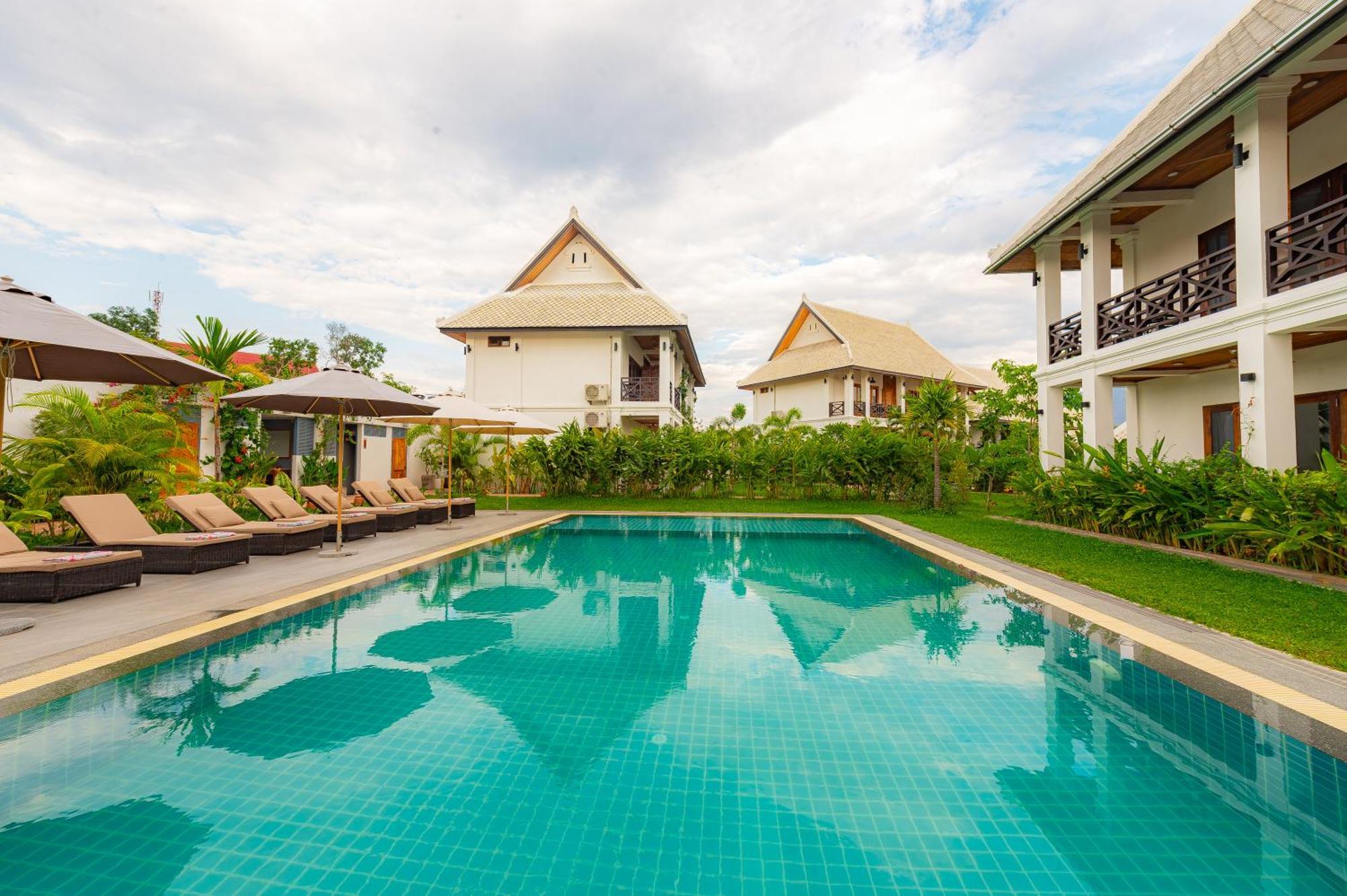 Madilao Hotel Луангпхабанг Экстерьер фото